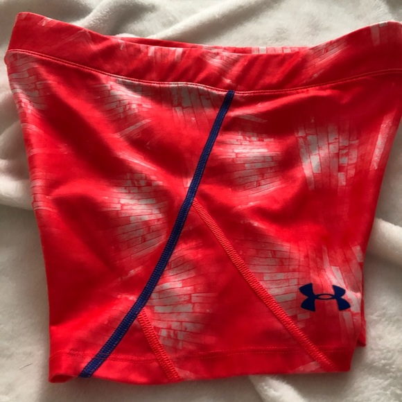 Under Amour Exercise Shorts - Picture 4 of 4